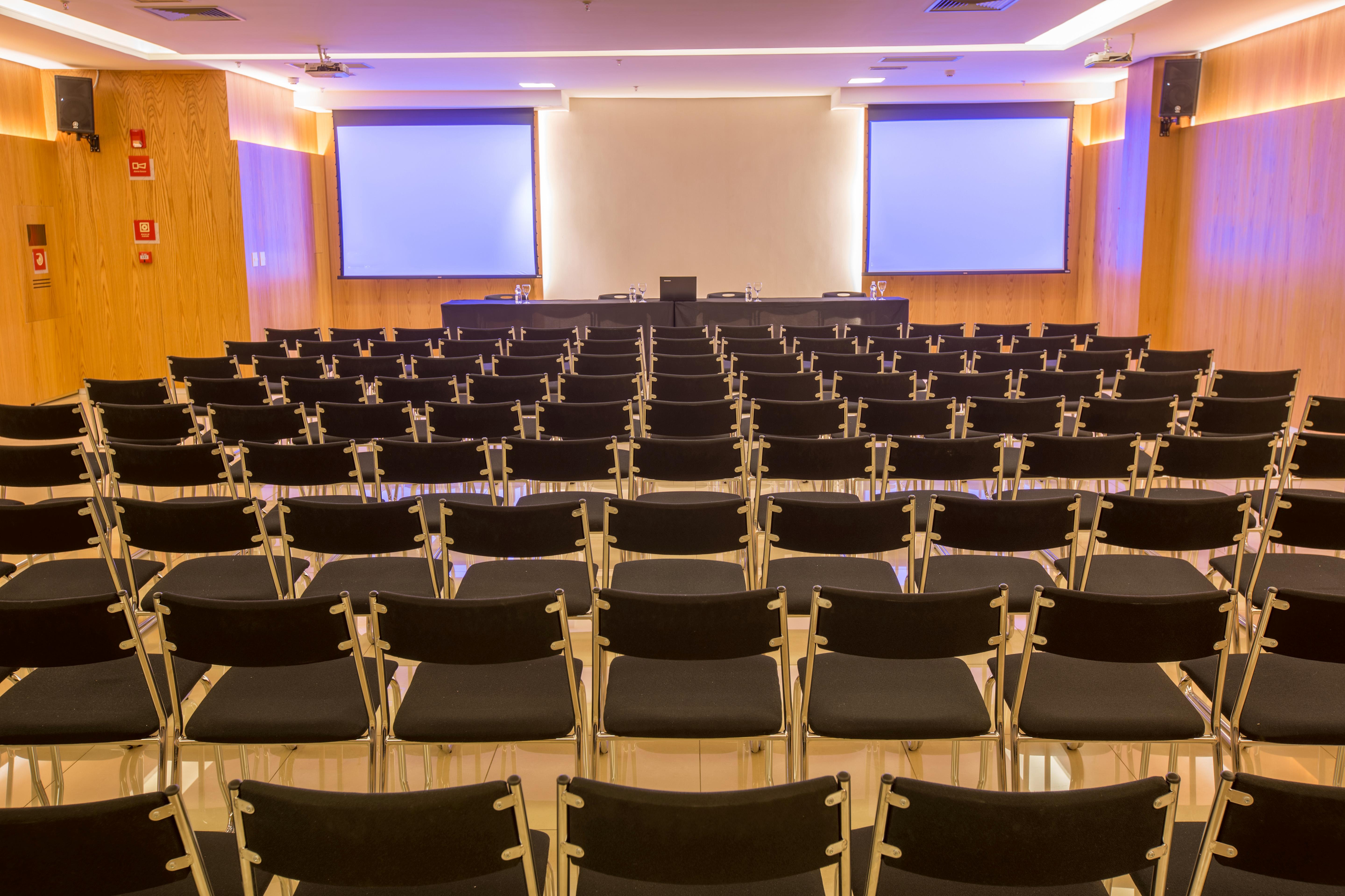 Cullinan Hplus Premium 브라질리아 외부 사진 Auditorium