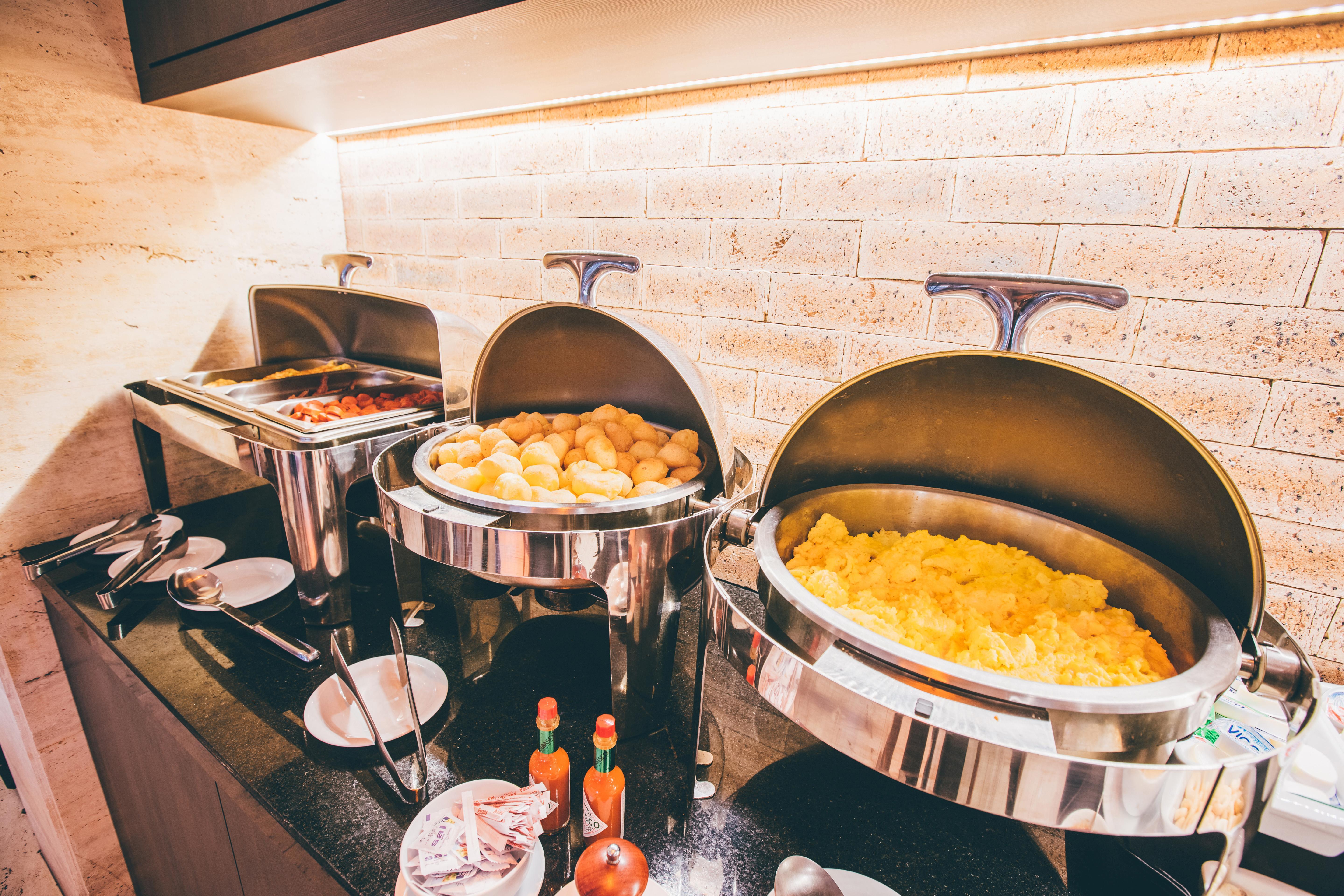 Cullinan Hplus Premium 브라질리아 외부 사진 Chafing dishes